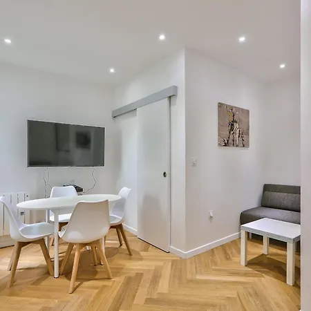 Apartment Modern And Peaceful - 1br 5p - Sentier *